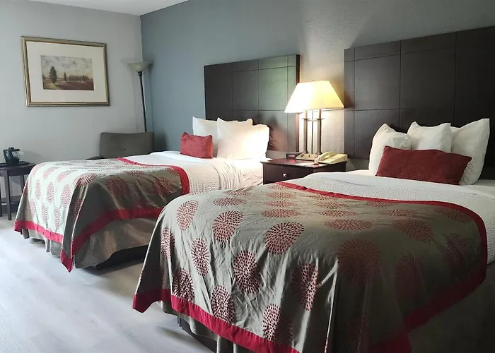 Ramada By Wyndham Luling Kenner South